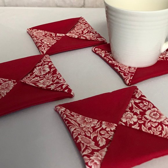 Handmade Fabric Coasters Set of 4 red white - Picture 1 of 6